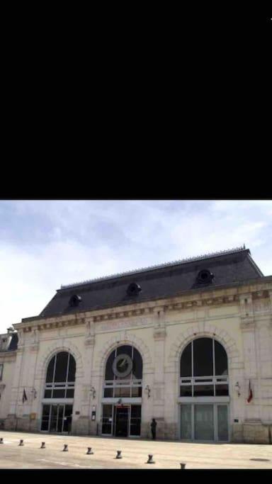 Bel Appart Au Bord De L'Eau Proche Gare Avec Wifi 欧塞尔 外观 照片